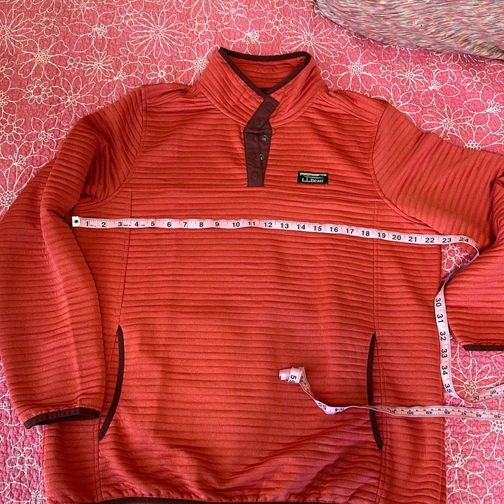 LL BEAN Airlight knit pullover